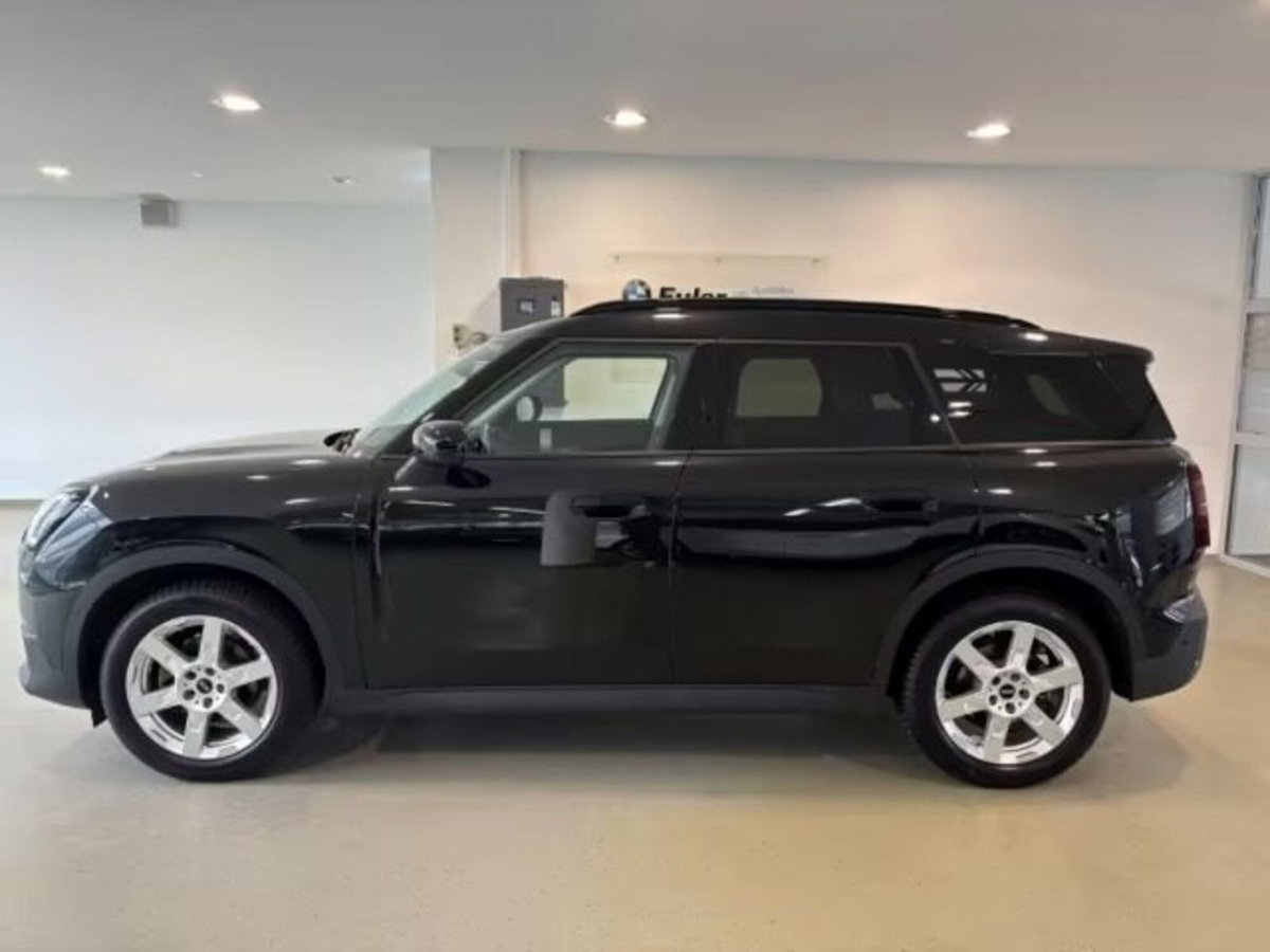 MINI Mini Countryman 2.0 Cooper D Essential Countryman (4)