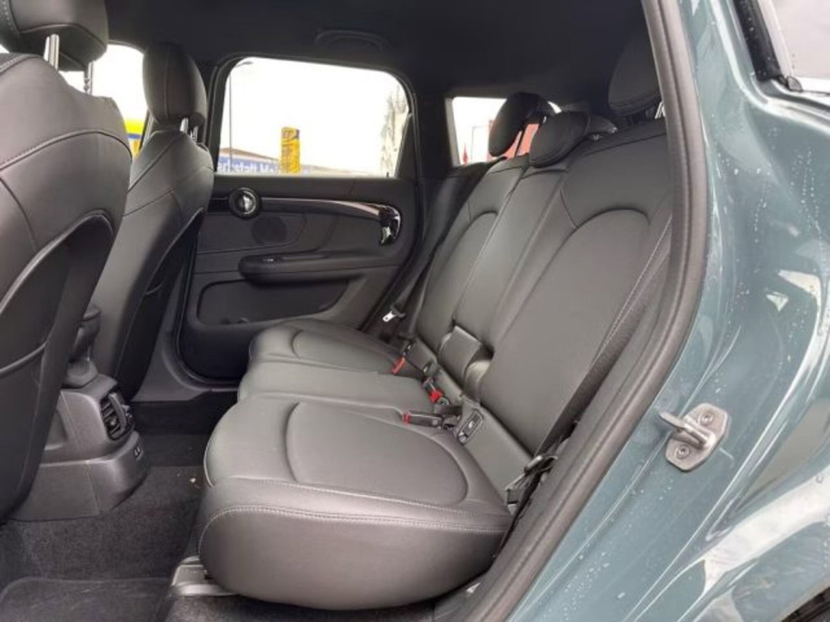 MINI Mini Countryman 2.0 Cooper D Essential Countryman (14)