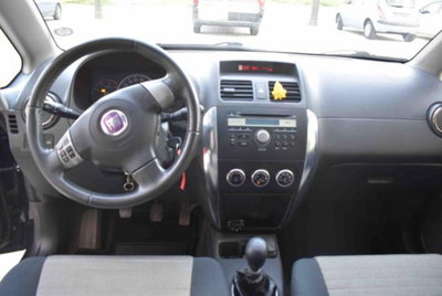 Fiat Sedici 1.9 MJT 4x4 Dynamic (12)