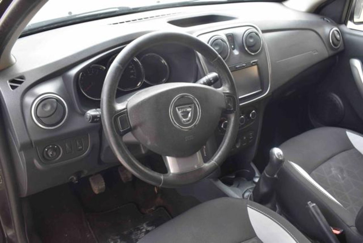 Dacia Sandero Stepway 900 TCe 12V 90CV Prestige (6)