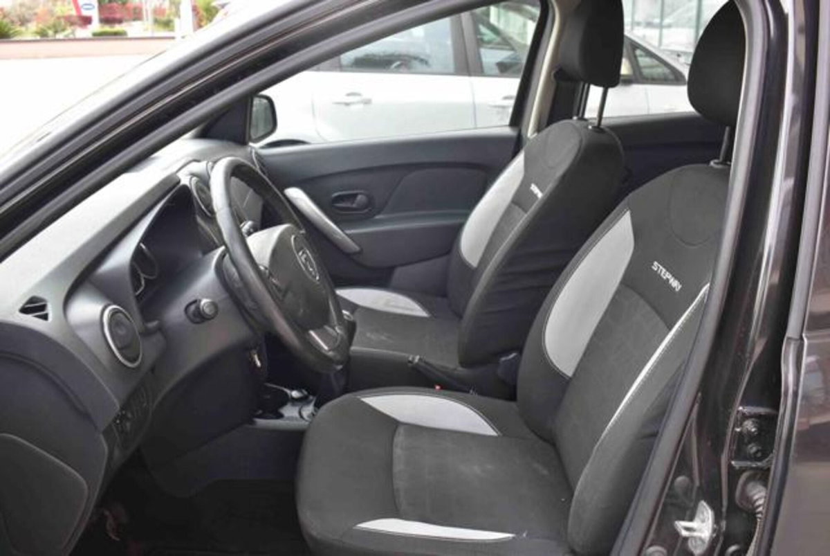 Dacia Sandero Stepway 900 TCe 12V 90CV Prestige (9)