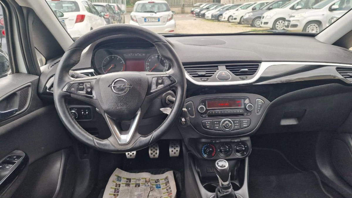 Opel Corsa 1.4 90CV GPL Tech 5 porte Cosmo (11)