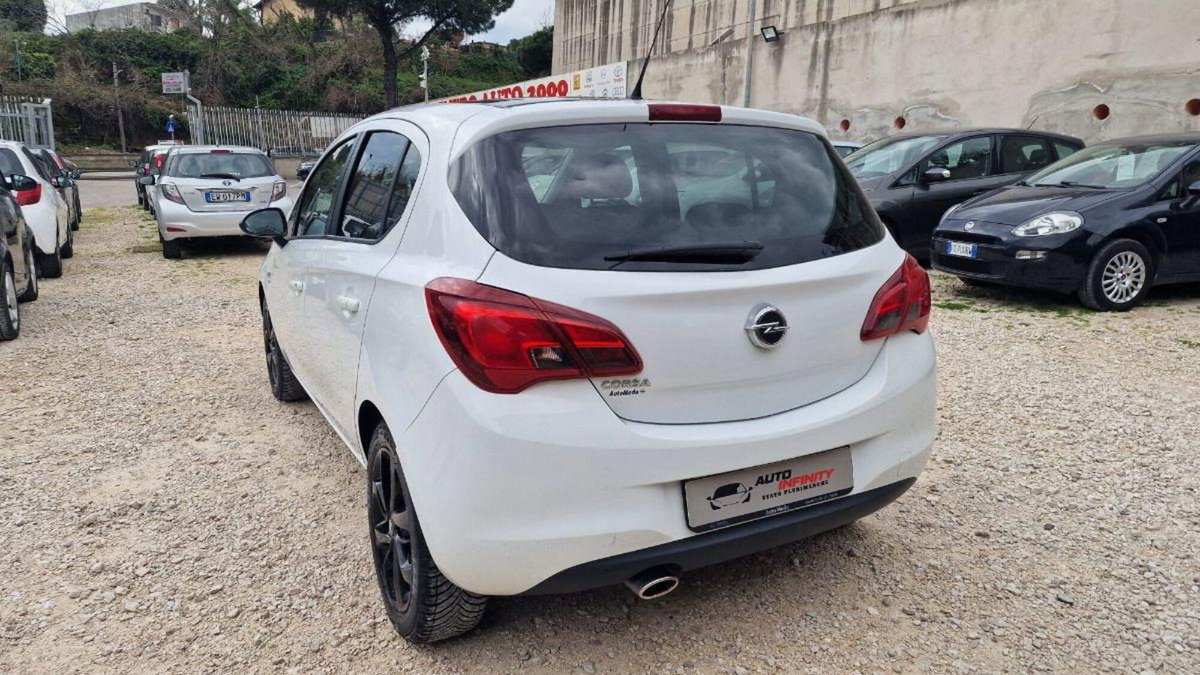 Opel Corsa 1.4 90CV GPL Tech 5 porte Cosmo (5)