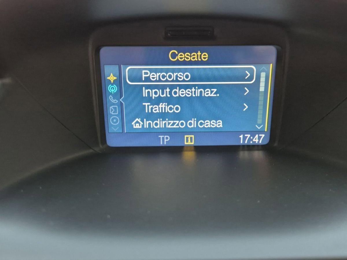 Ford Fiesta 1.5 TDCi 75CV 5 porte Titanium (16)