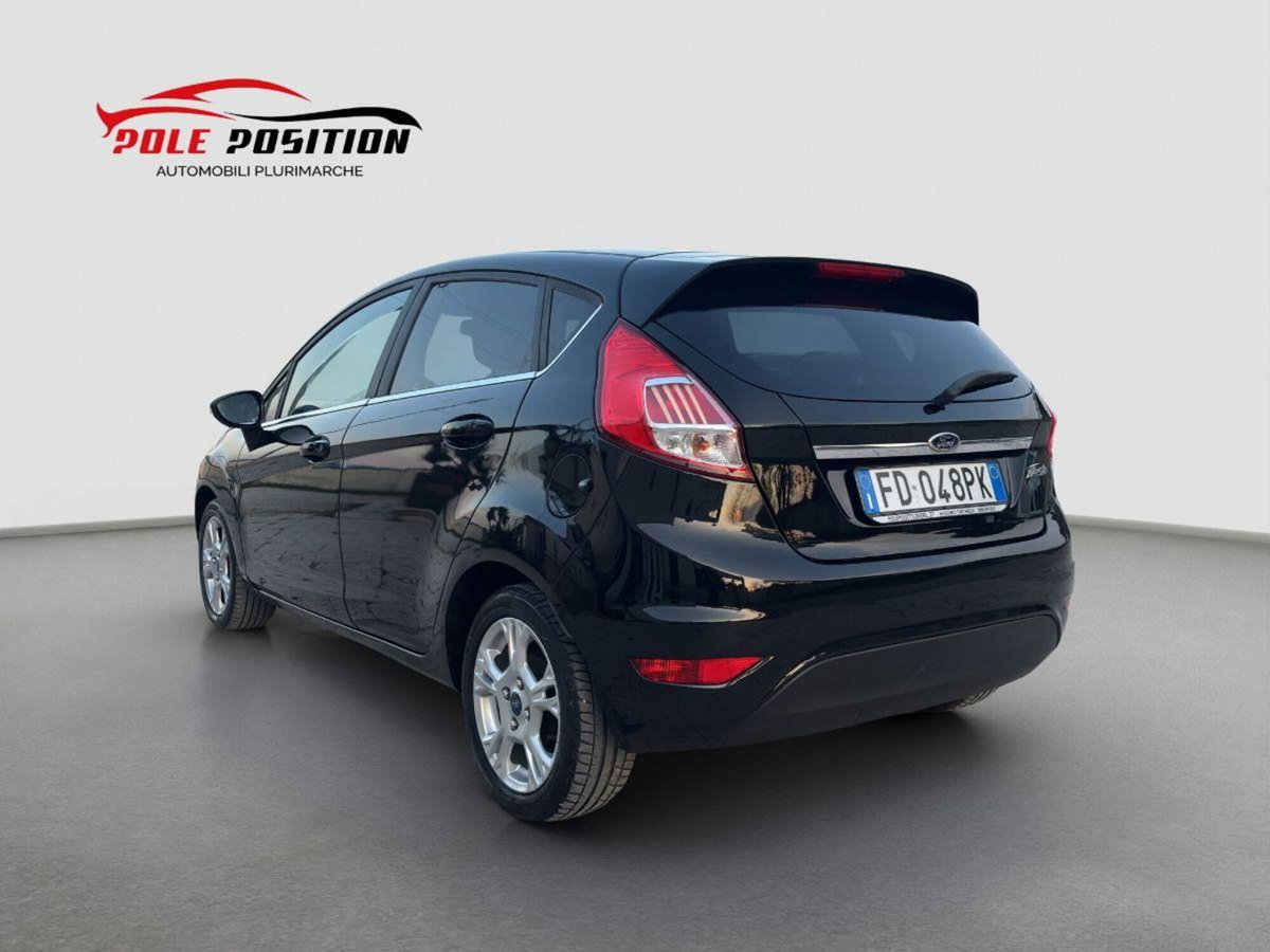 Ford Fiesta 1.5 TDCi 75CV 5 porte Titanium (3)