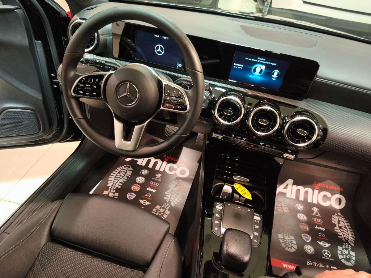 Mercedes-Benz Classe A 180 d Automatic Sport (14)