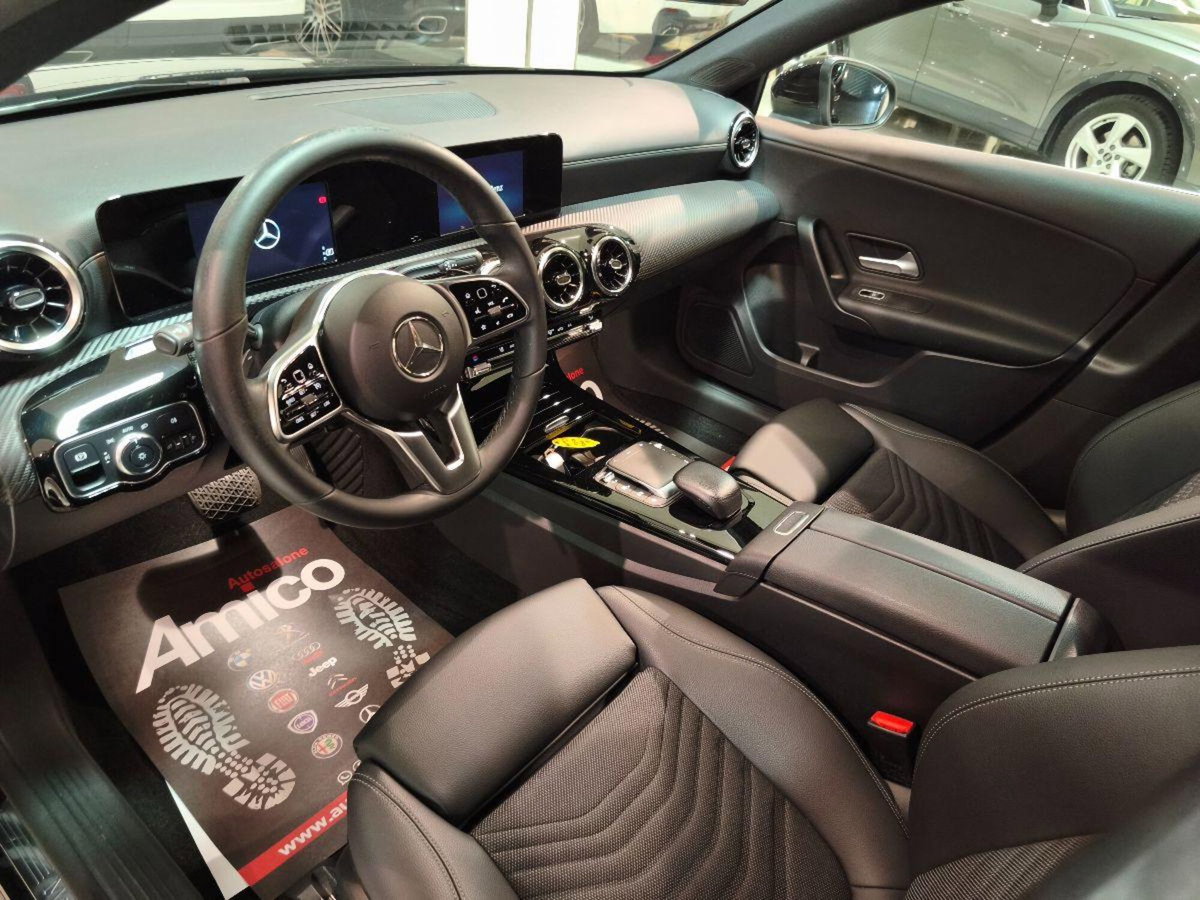 Mercedes-Benz Classe A 180 d Automatic Sport (8)