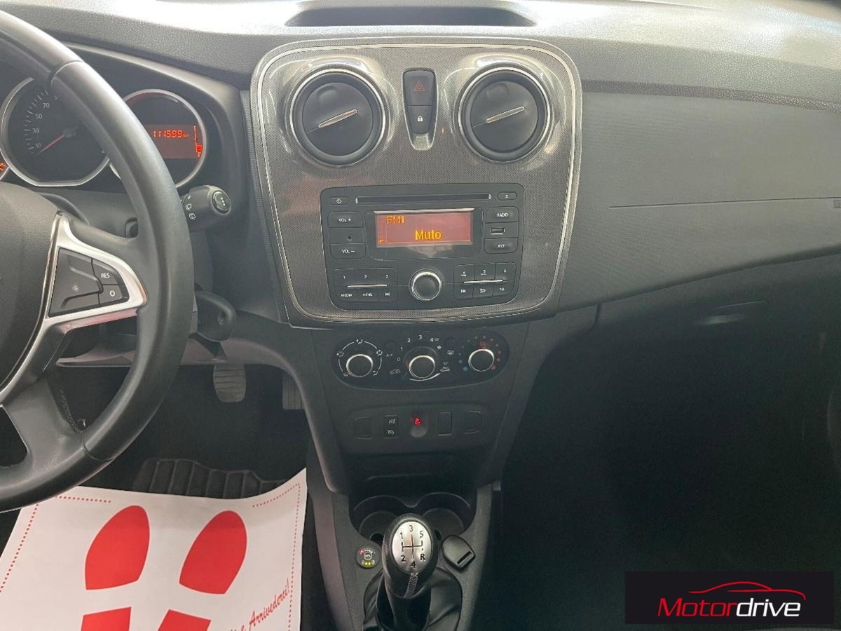 Dacia Sandero 0.9 TCe 12V T-GPL 90CV Start&Stop SS Ambiance Family (11)