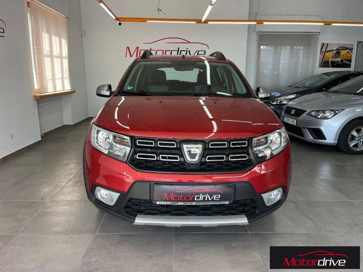 Dacia Sandero 0.9 TCe 12V T-GPL 90CV Start&Stop SS Ambiance Family (2)