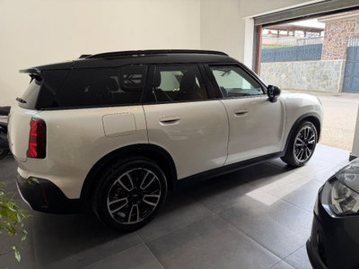 MINI Mini Countryman SE Favoured all4 (4)