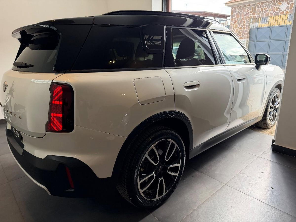 MINI Mini Countryman SE Favoured all4 (6)