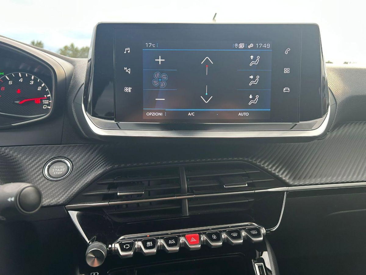 Peugeot 2008 BlueHDi 110 S&S Allure (13)