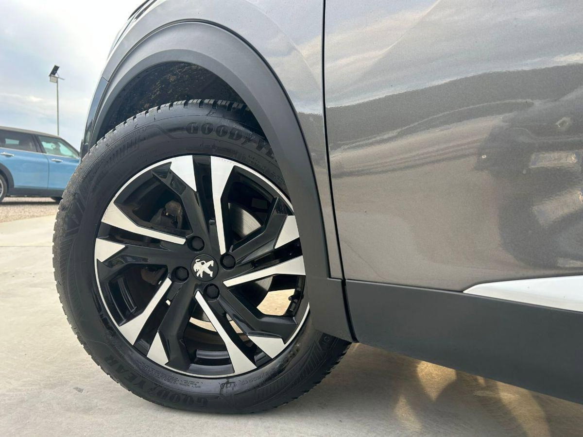 Peugeot 2008 BlueHDi 110 S&S Allure (19)