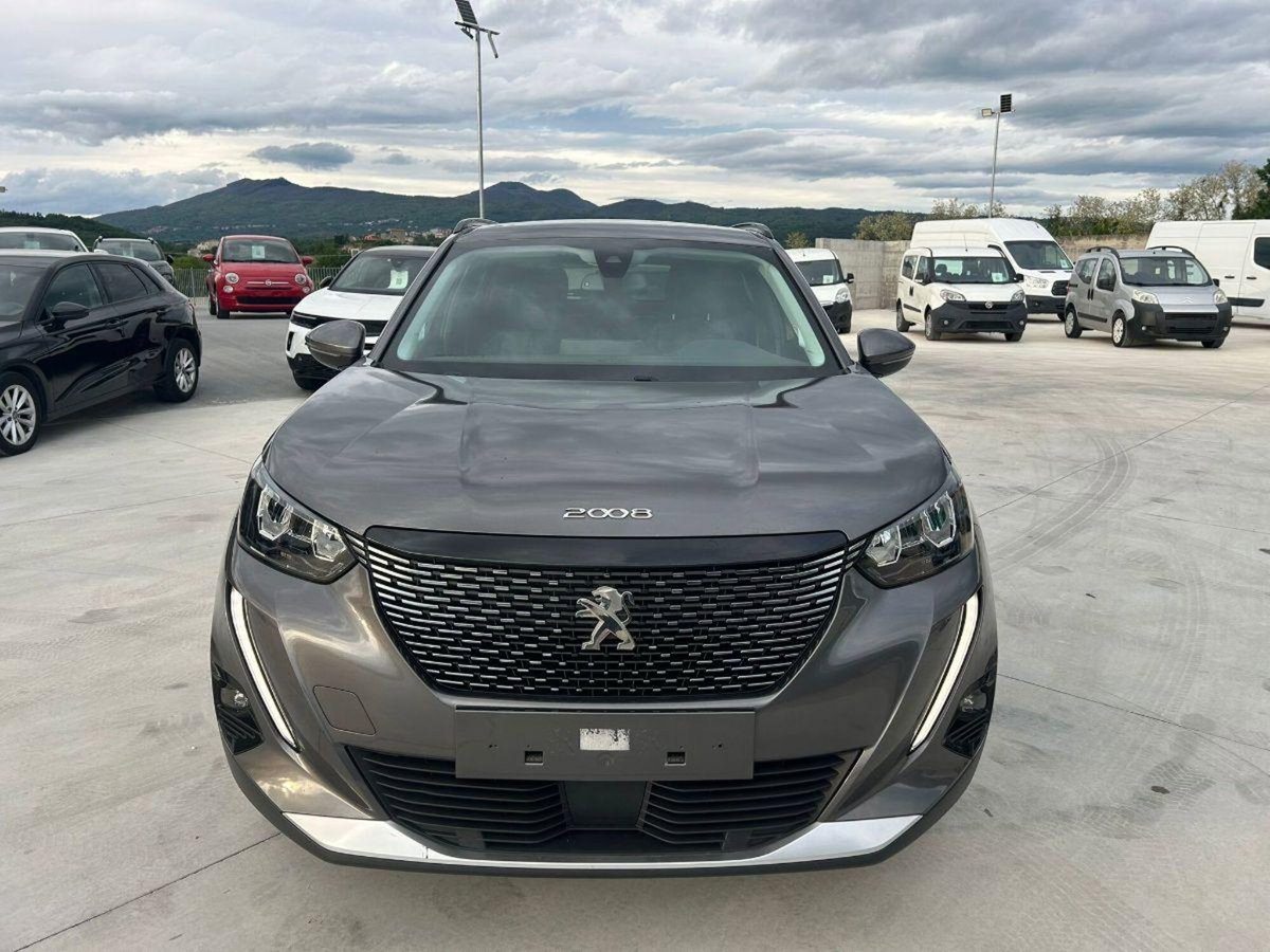 Peugeot 2008 BlueHDi 110 S&S Allure (2)
