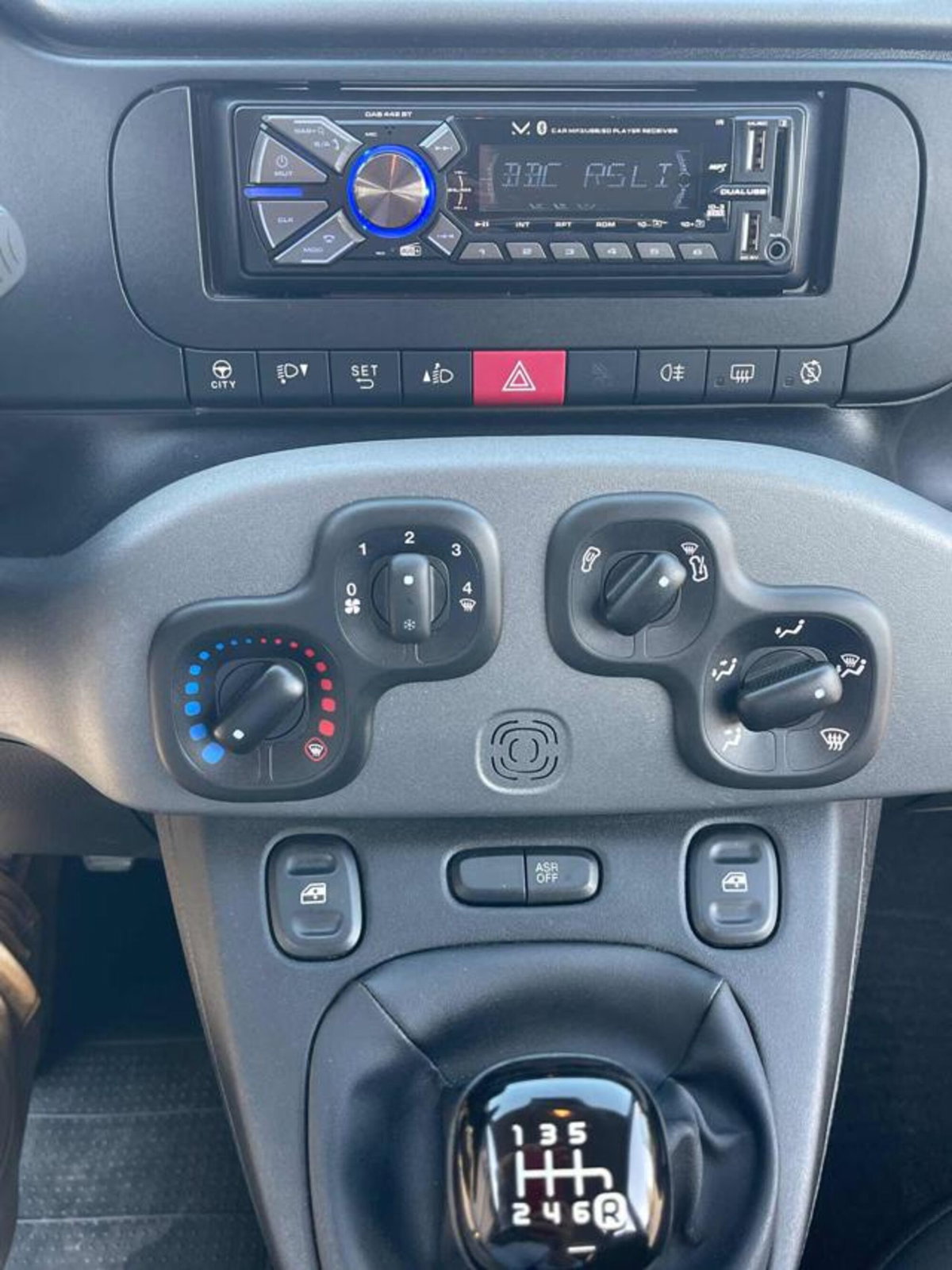 Fiat Panda 1.0 firefly hybrid s&s 70cv 5p.ti (12)