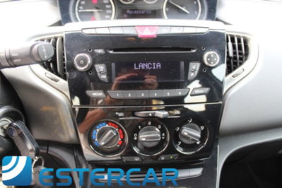 Lancia Ypsilon 1.3 MJT 16V 95 CV 5 porte S&S Gold (12)