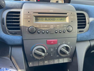 Lancia Ypsilon 1.2 Argento (9)