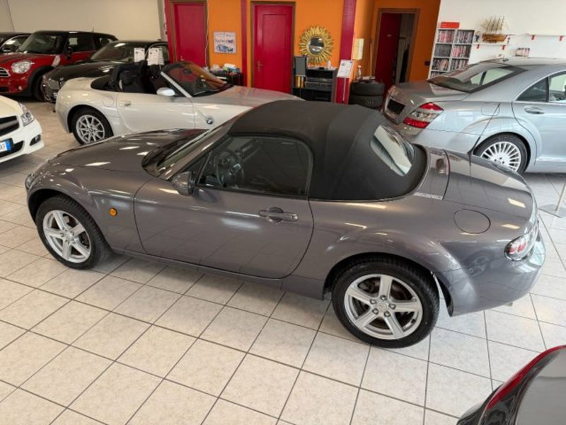 Mazda MX-5 1.8L 16V