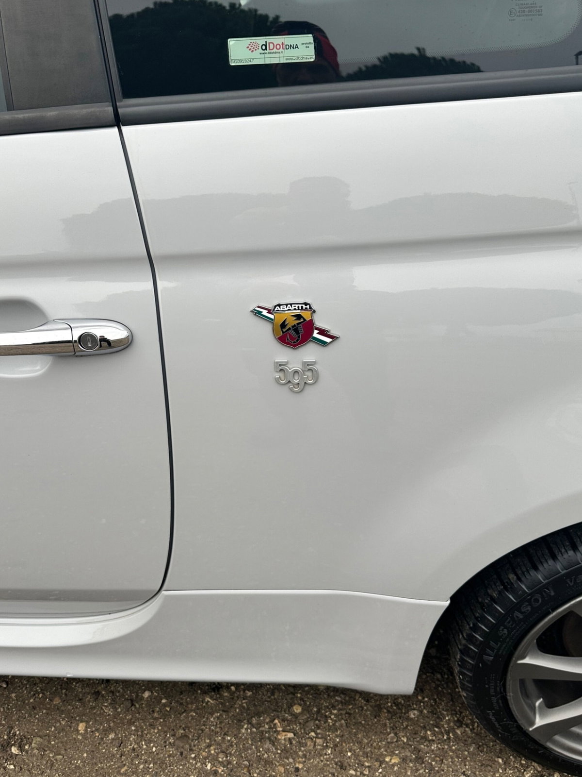 Abarth 595 595 1.4 Turbo T-Jet 140 CV (9)