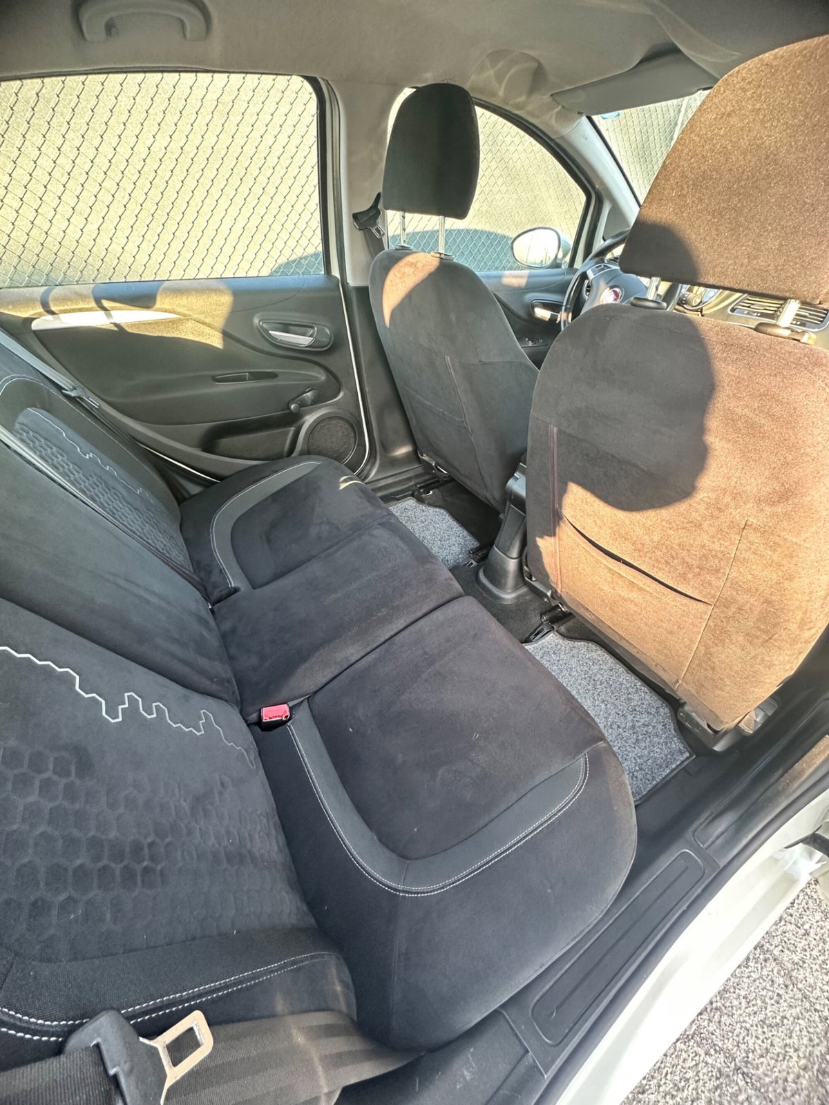 Fiat Punto 1.4 8V 5 porte Natural Power Lounge (10)