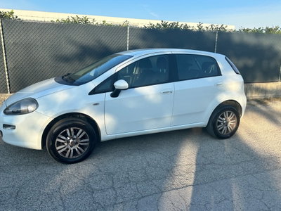 Fiat Punto 1.4 8V 5 porte Natural Power Lounge (4)