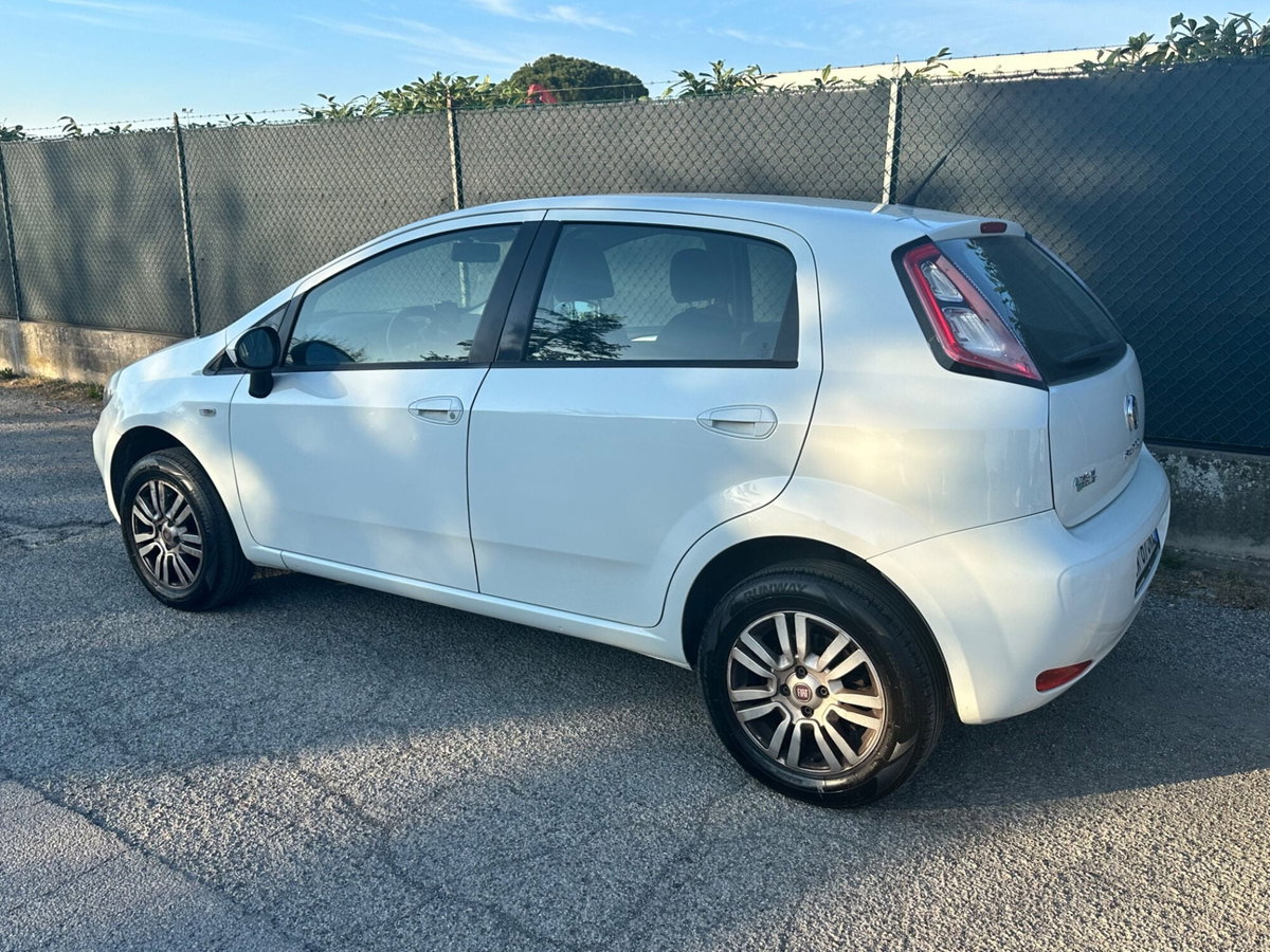 Fiat Punto 1.4 8V 5 porte Natural Power Lounge (5)