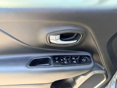 Jeep Renegade 1.0 T3 Limited (13)