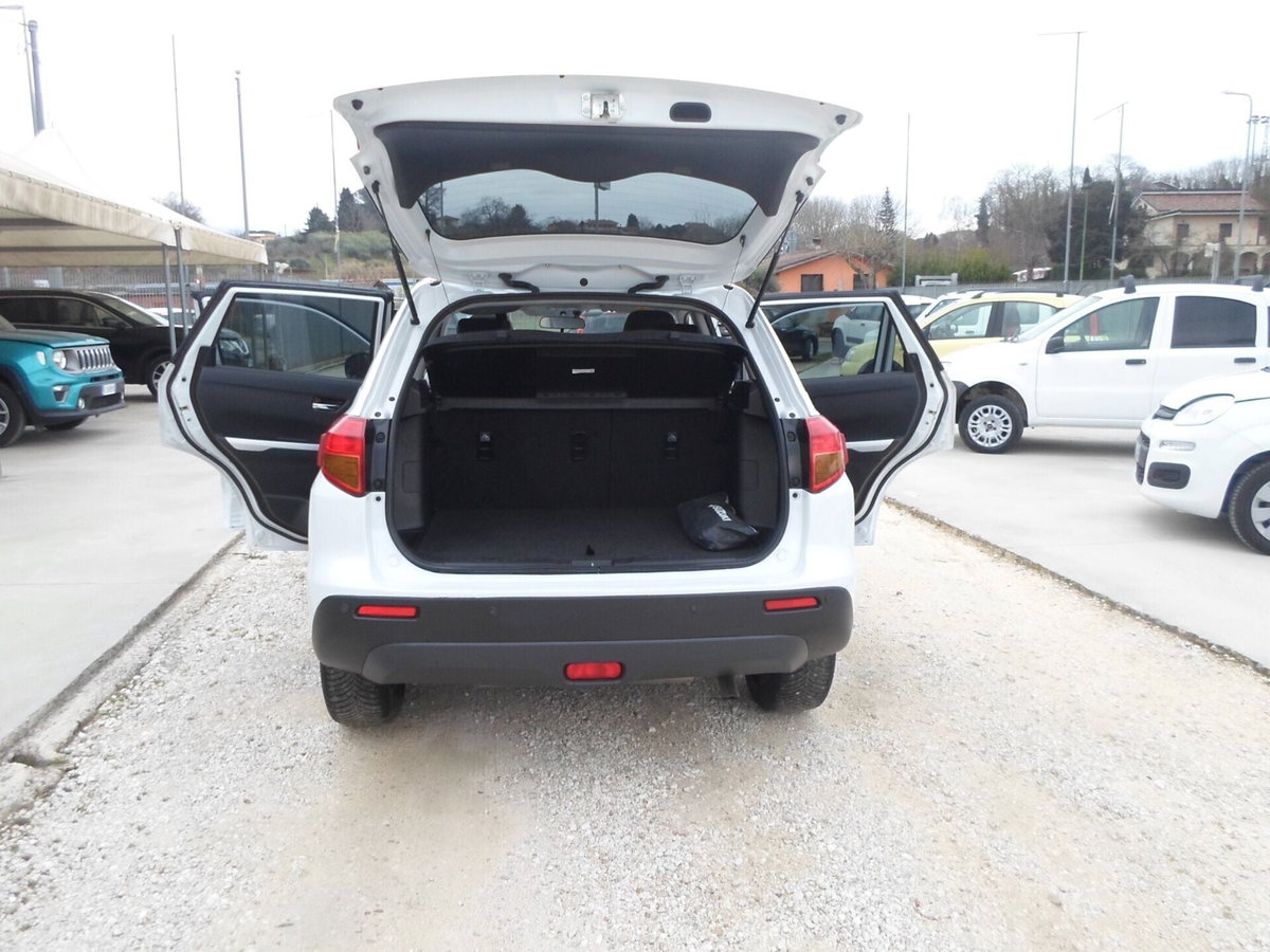 Suzuki Vitara 1.6 DDiS 4WD AllGrip DCT V-Top (11)