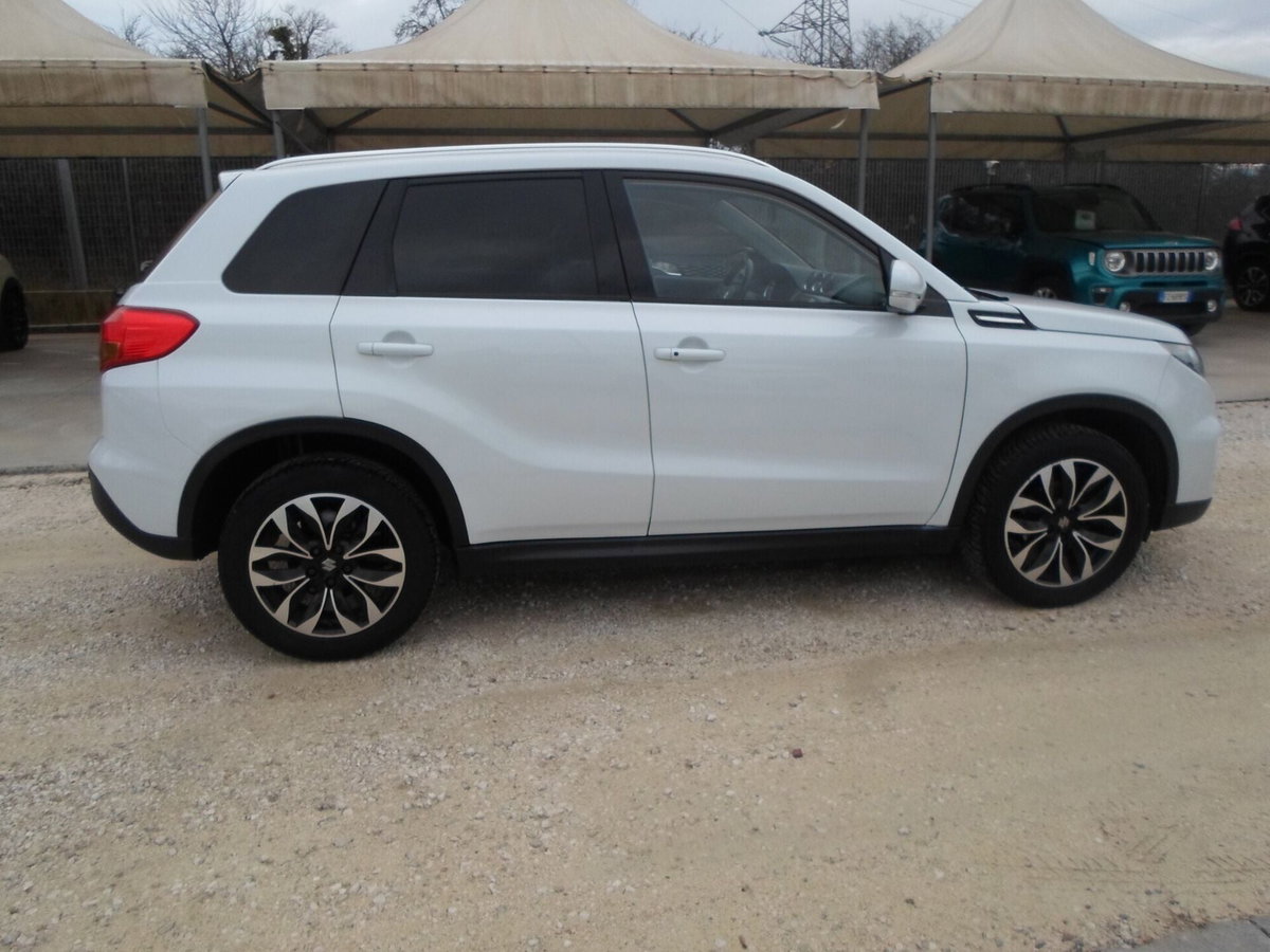Suzuki Vitara 1.6 DDiS 4WD AllGrip DCT V-Top (4)