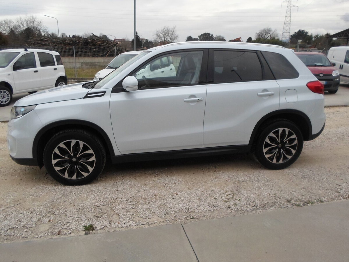 Suzuki Vitara 1.6 DDiS 4WD AllGrip DCT V-Top (5)