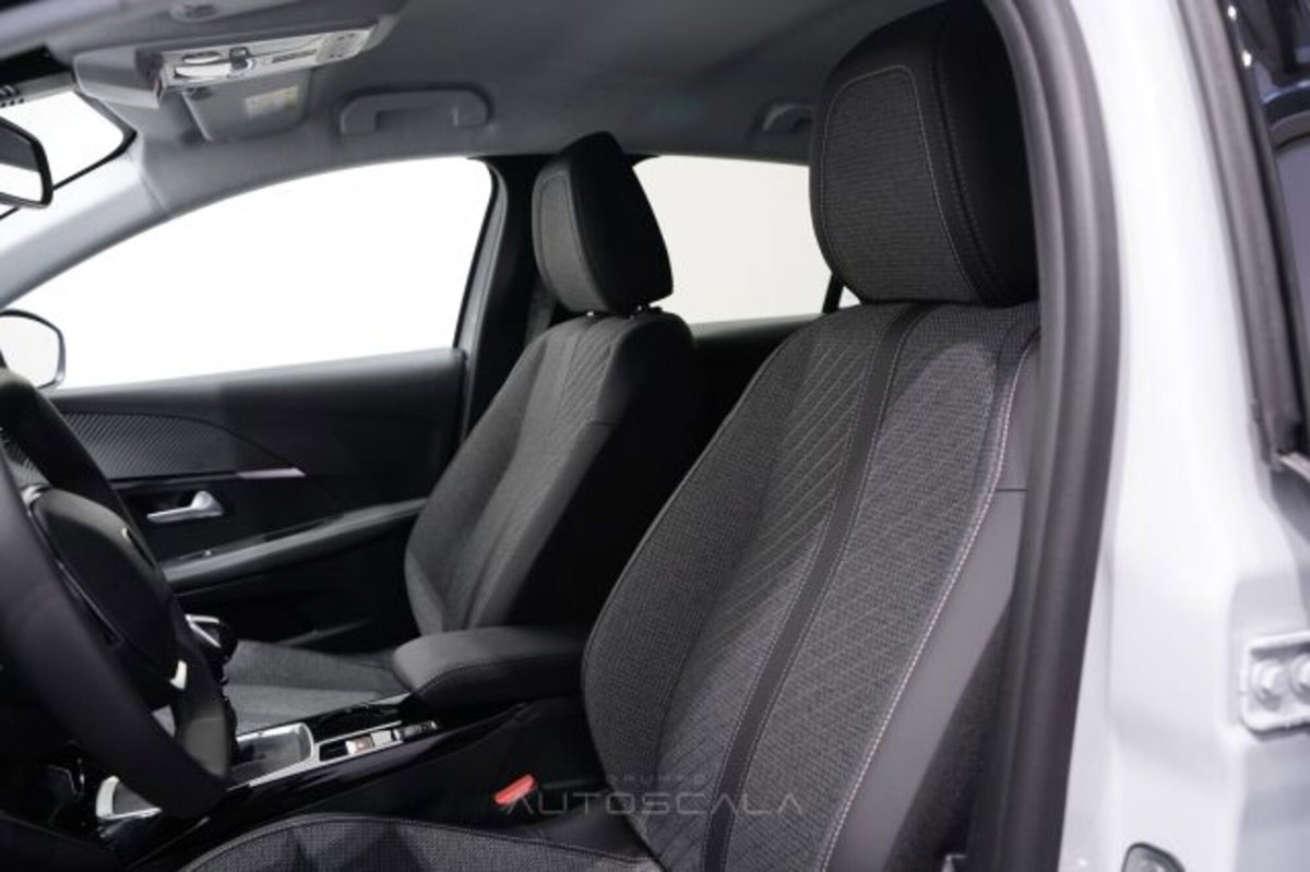 Peugeot 208 1.2 puretech Active s&s 100cv (11)