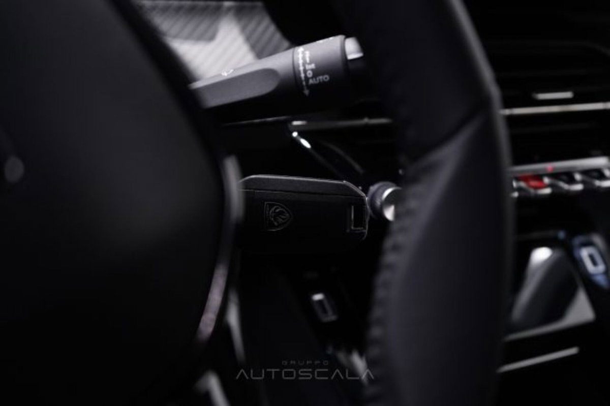 Peugeot 208 1.2 puretech Active s&s 100cv (17)