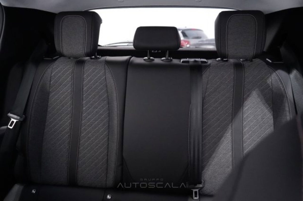 Peugeot 208 1.2 puretech Active s&s 100cv (20)