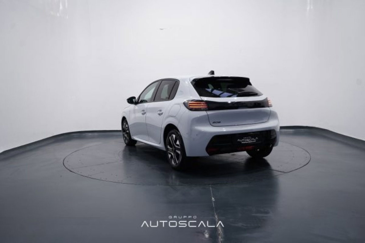 Peugeot 208 1.2 puretech Active s&s 100cv (4)