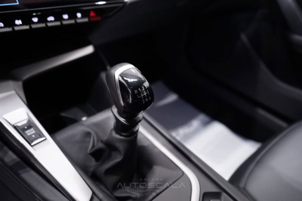 Peugeot 308 SW 1.2 puretech t Allure s&s 130cv (16)