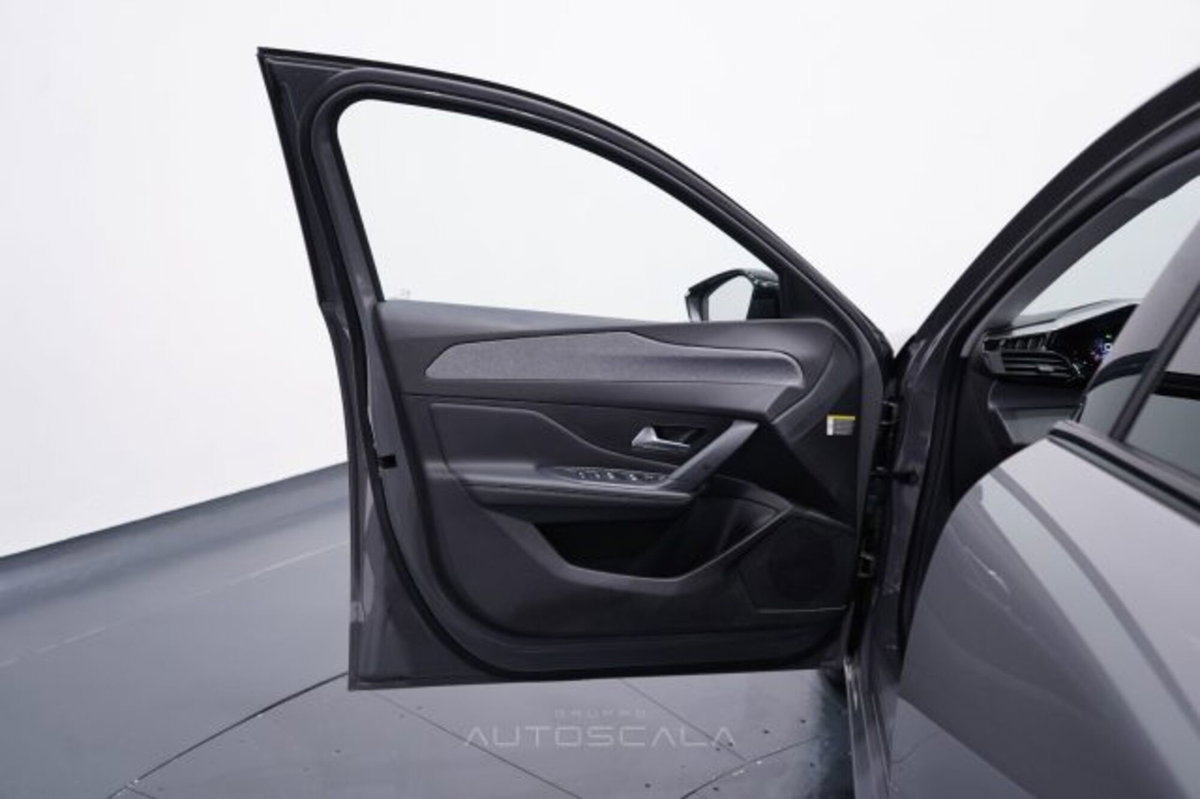 Peugeot 308 SW 1.2 puretech t Allure s&s 130cv (9)