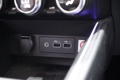 Renault Clio 1.0 tce Techno Gpl 100cv (19)
