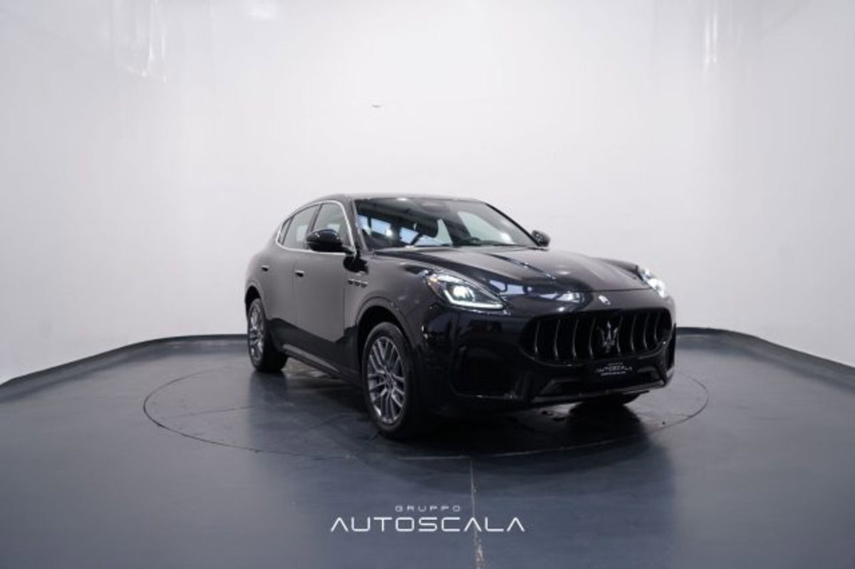 Maserati Grecale 2.0 MHEV 300 CV GT PrimaSerie (8)