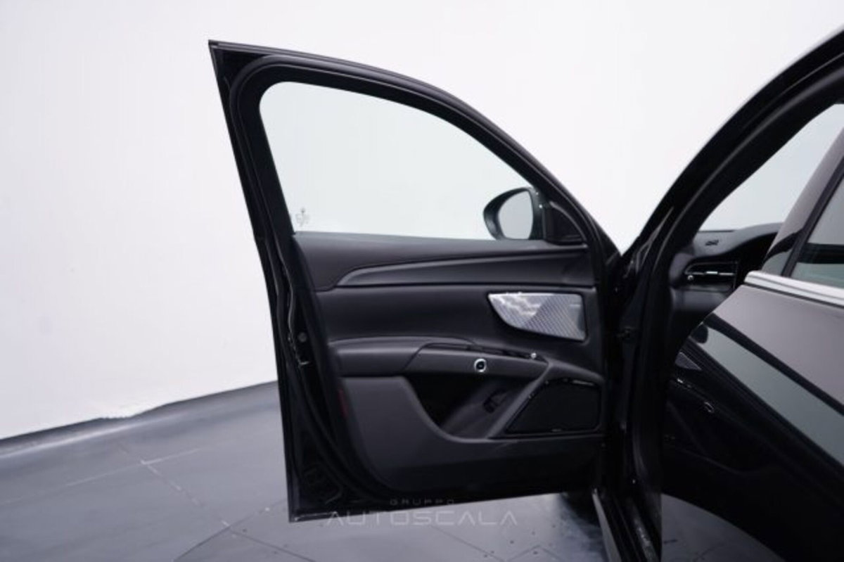 Maserati Grecale 2.0 MHEV 300 CV GT PrimaSerie (9)