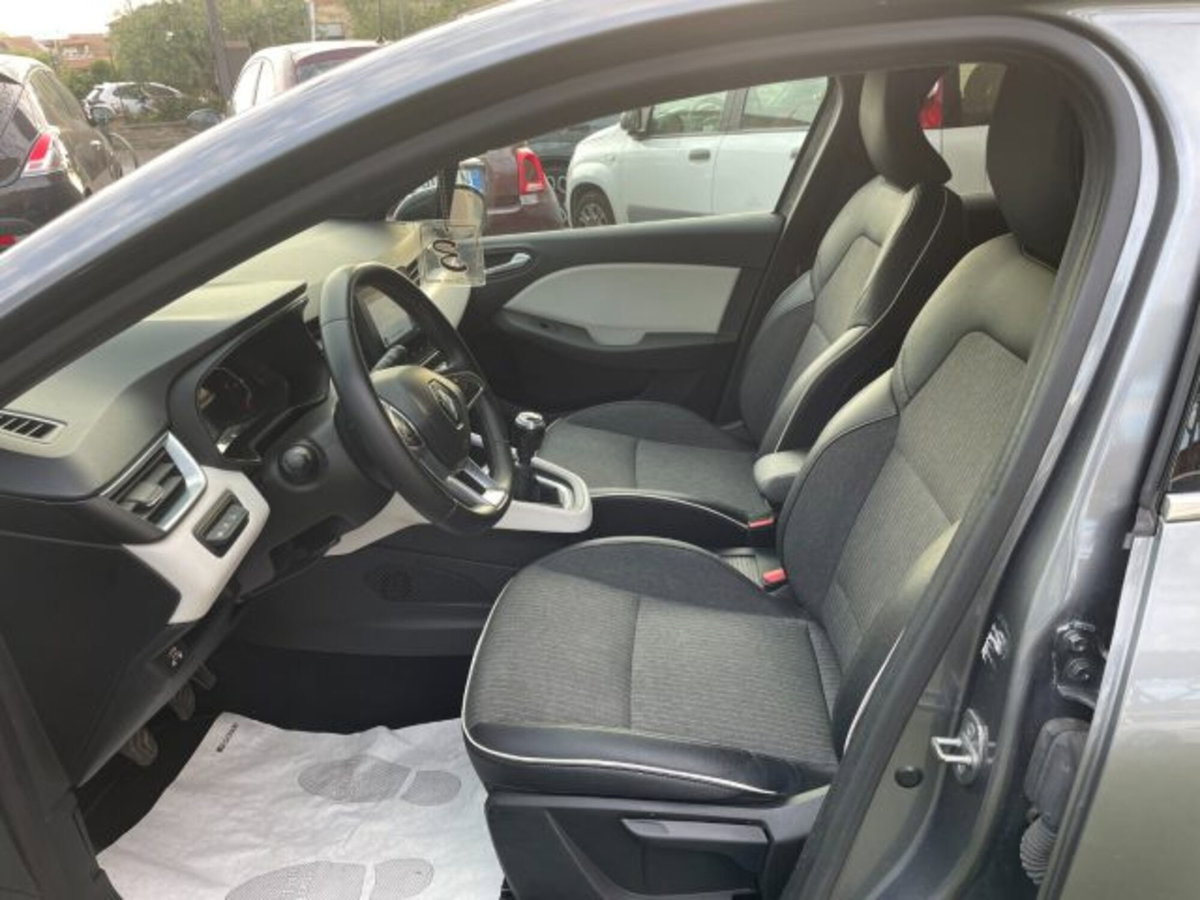Renault Clio 1.0 tce Techno Gpl 100cv (7)