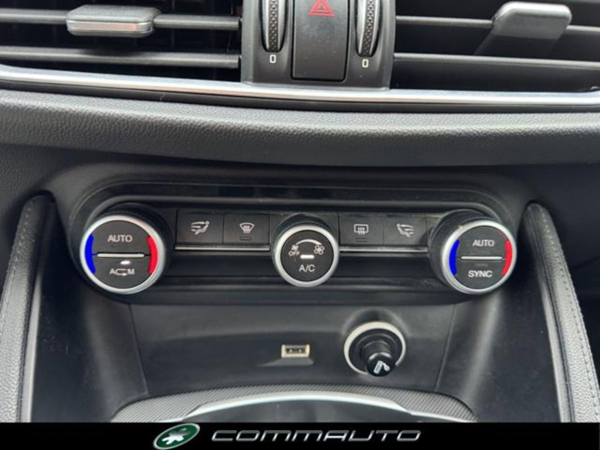 Alfa Romeo Stelvio Stelvio 2.2 Turbodiesel 190 CV AT8 RWD Business (18)