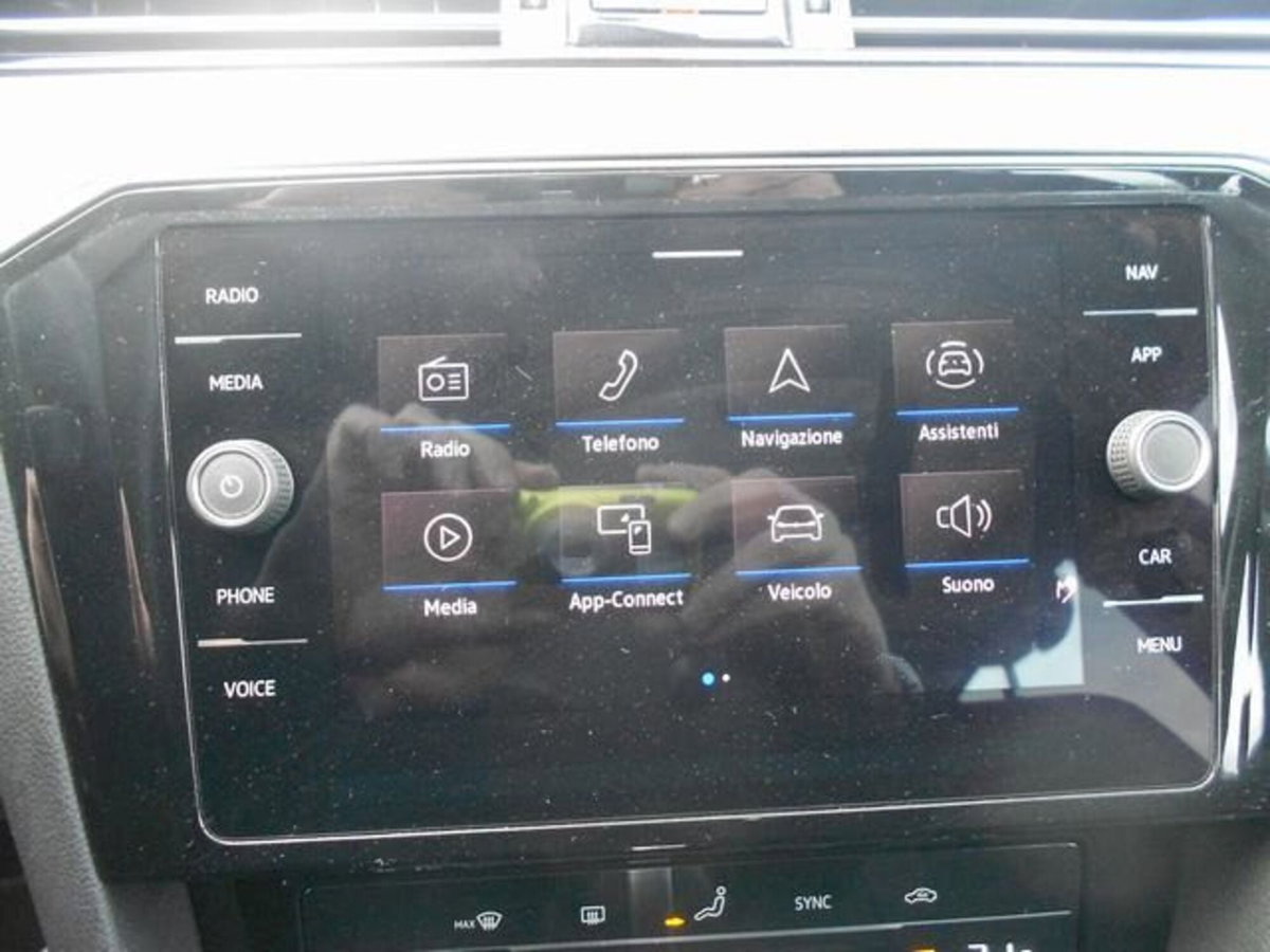 Volkswagen Passat Variant 2.0 TDI SCR EVO DSG Business (10)