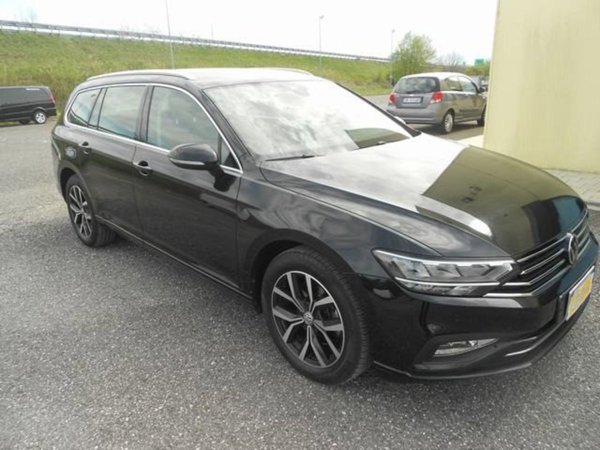Volkswagen Passat Variant 2.0 TDI SCR EVO DSG Business (3)