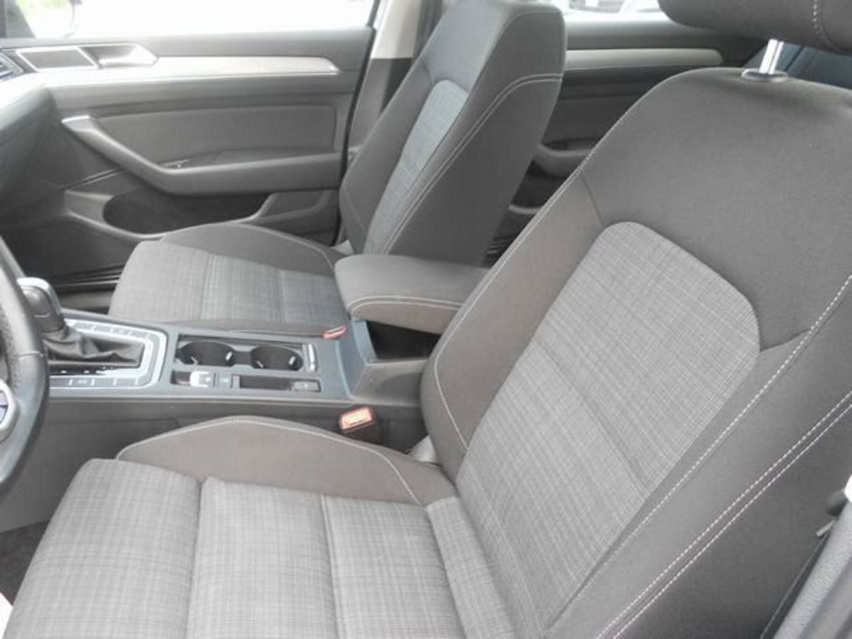 Volkswagen Passat Variant 2.0 TDI SCR EVO DSG Business (8)