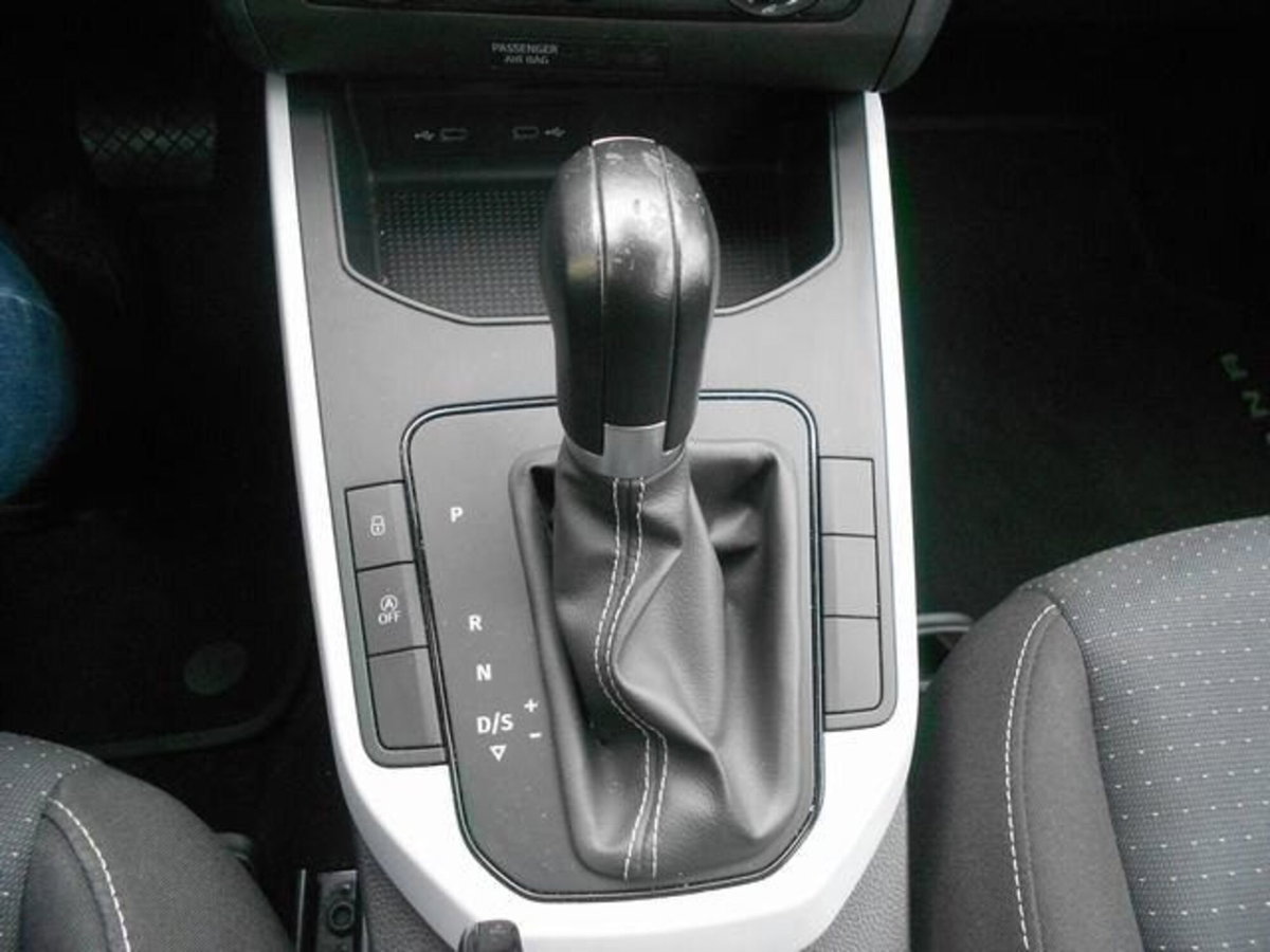 SEAT Arona 1.0 EcoTSI 110 CV DSG XPERIENCE (11)