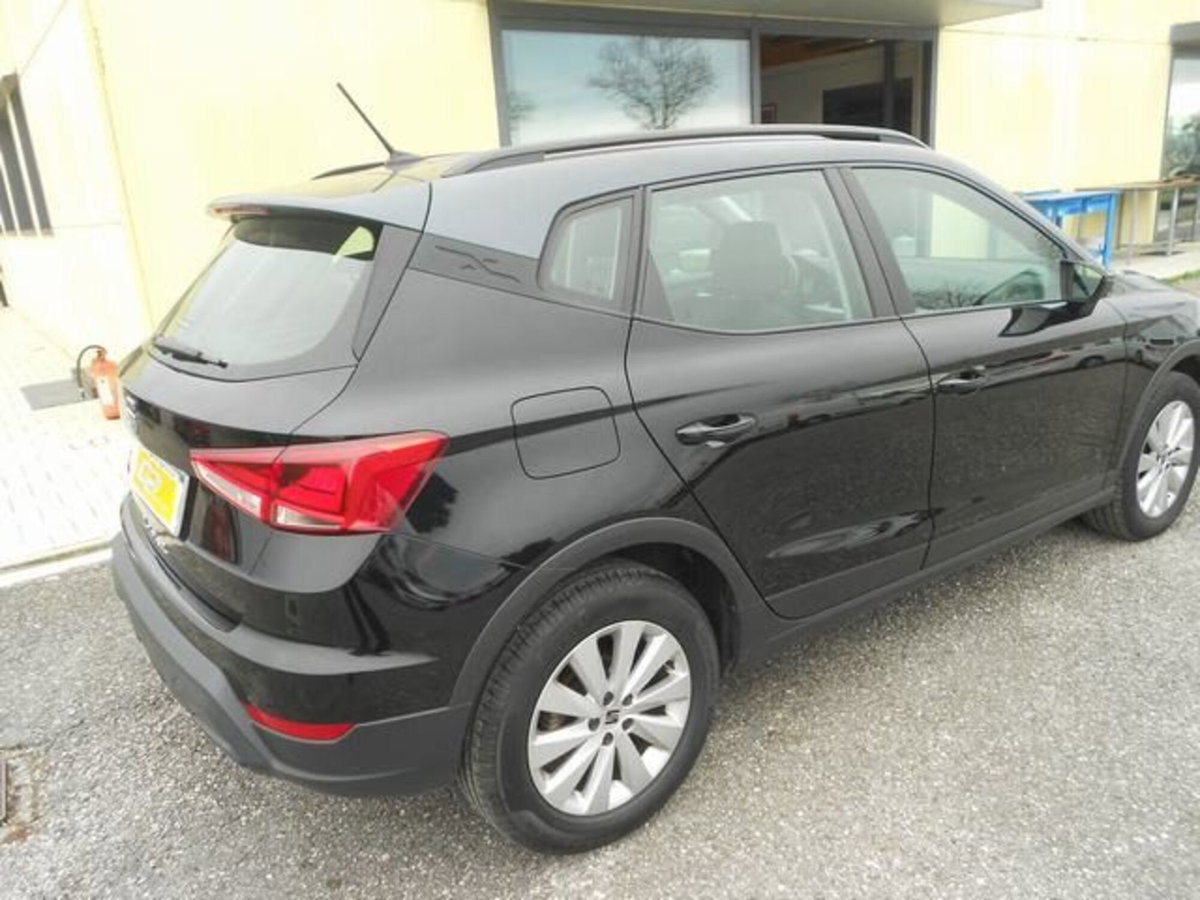 SEAT Arona 1.0 EcoTSI 110 CV DSG XPERIENCE (4)