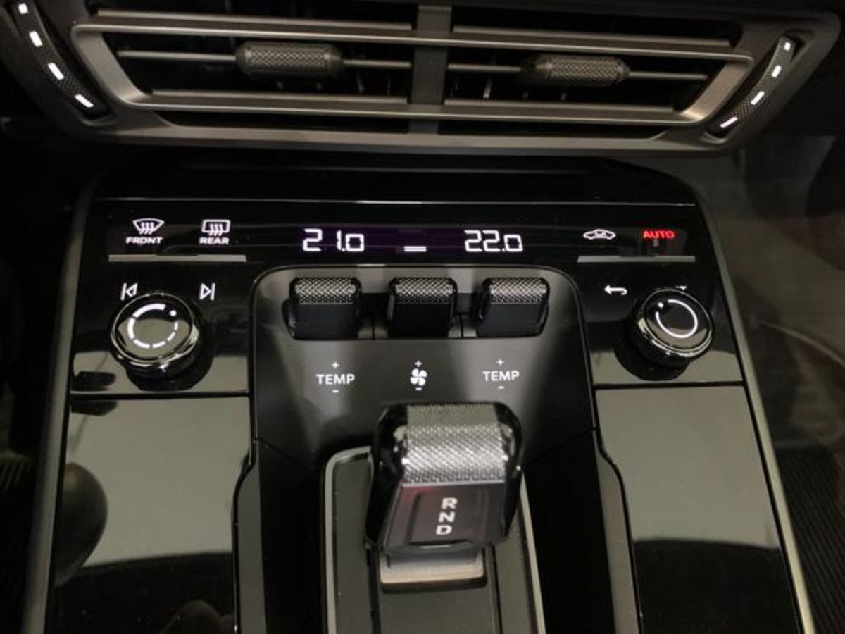 Porsche 911 Cabrio Cabrio 3.0 Carrera auto (14)