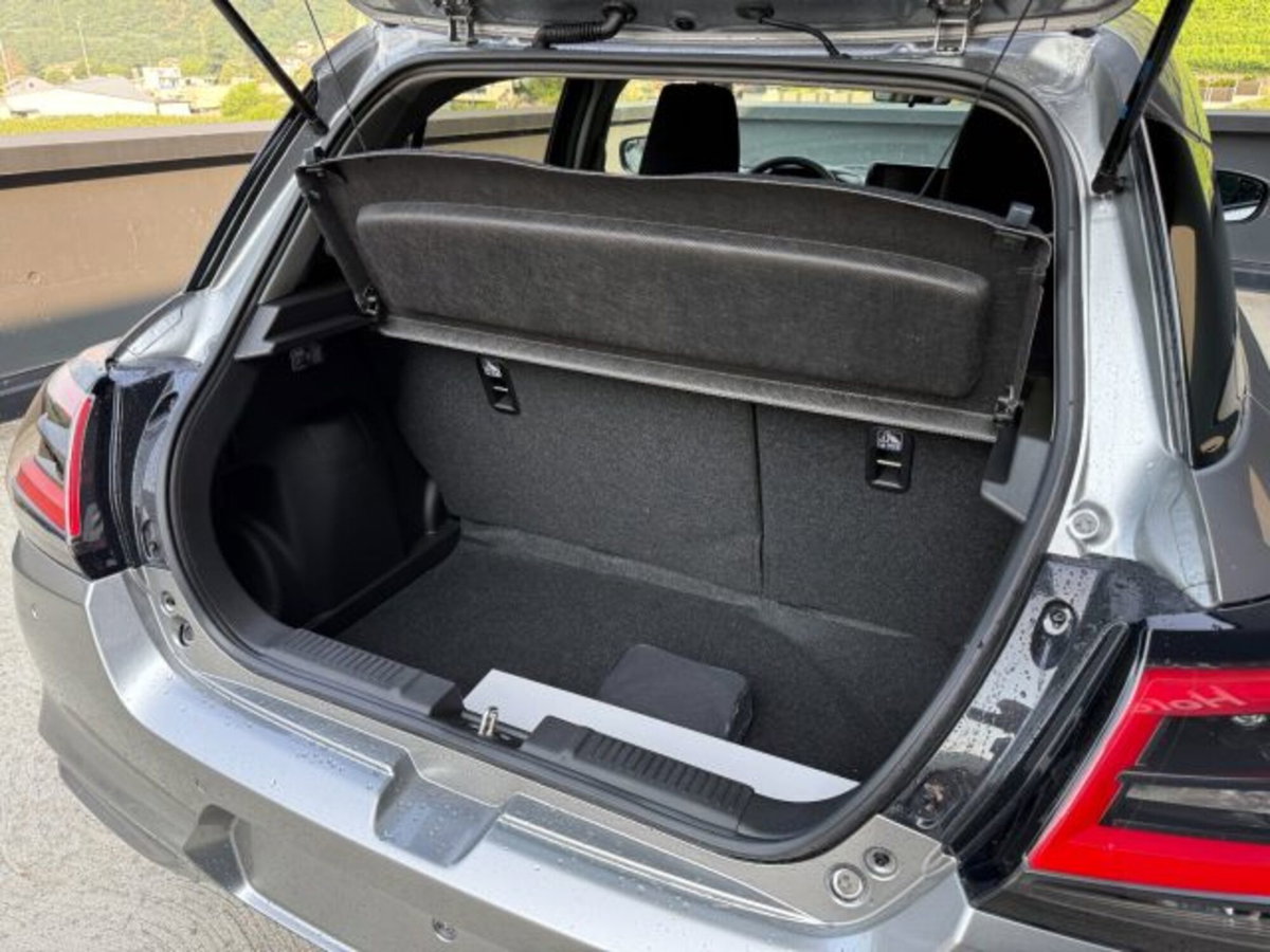 Suzuki Swift 1.2h Top 4wd allgrip (6)
