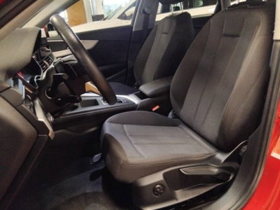 Audi A4 Avant 30 2.0 tdi mhev Business Advanced 136cv s-tronic (14)