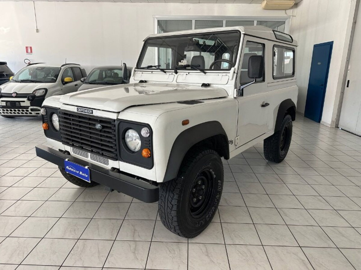 Land Rover Defender 90 2.5 Td5 Station Wagon (3)